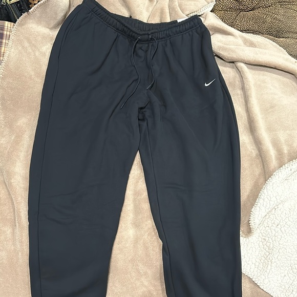 Men’s Nike Sweatpants - Picture 1 of 6